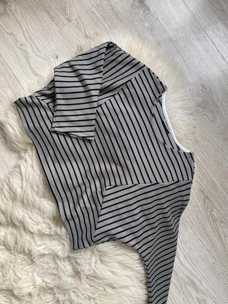 Pásikavý oversize croptop, s