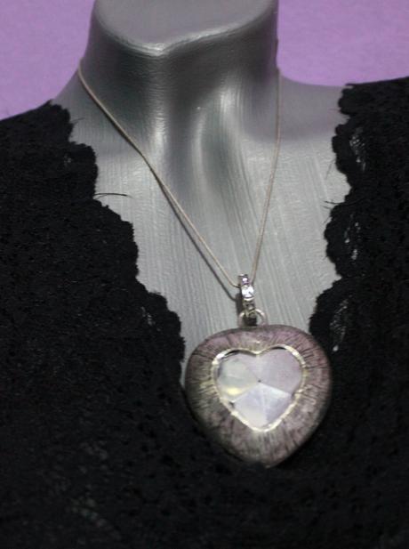 Retiazka a privesok, 