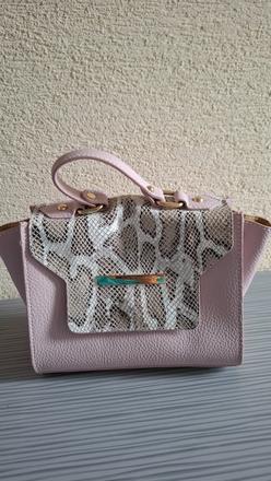 Bkedoružová kabelka,