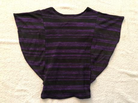 Pulovrík s netopierími rukávmi, 116