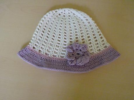 Hačkovaný klobúčik, 92