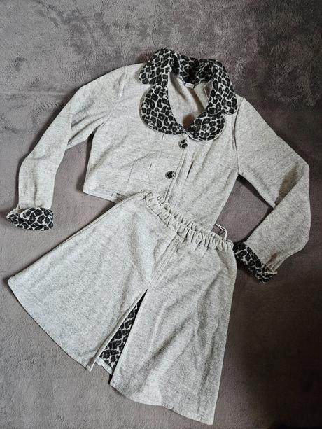 Komplet sukňa + sako, s