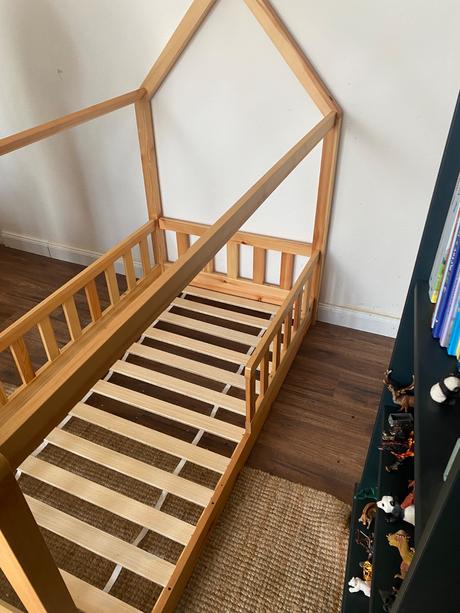 Postel domcek, šírka (cm): 85,dĺžka (cm): 160