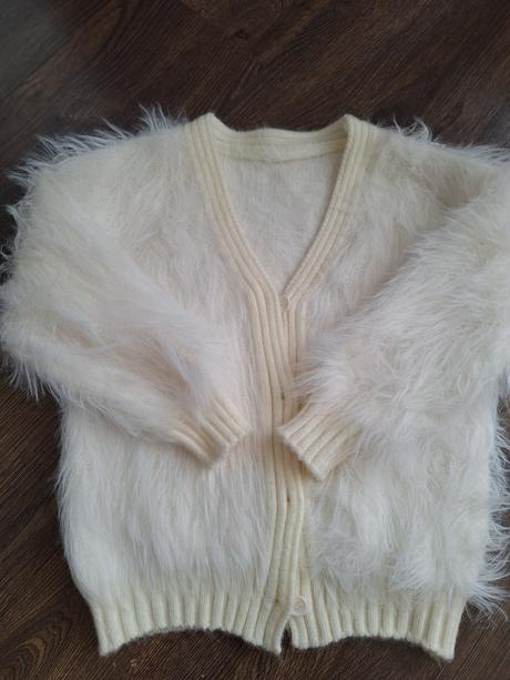 Huňatý svetrík, 140