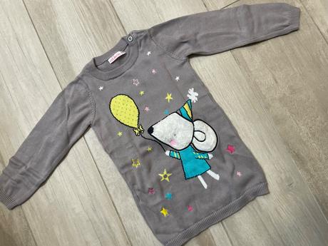 Svetríkové šaty s myškou, 98