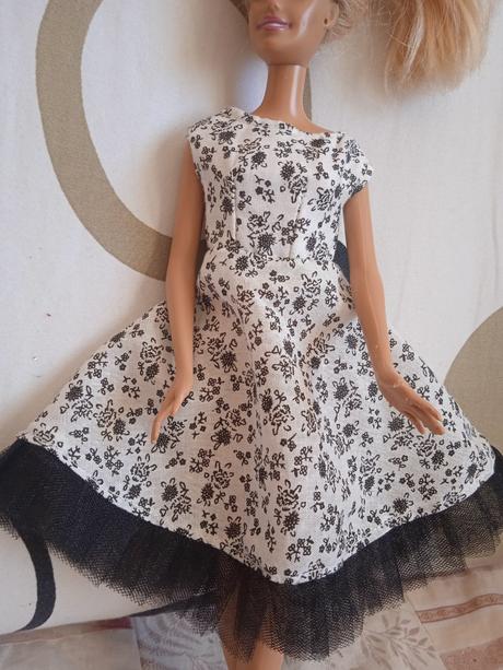 Šaty pre babiku barbie,