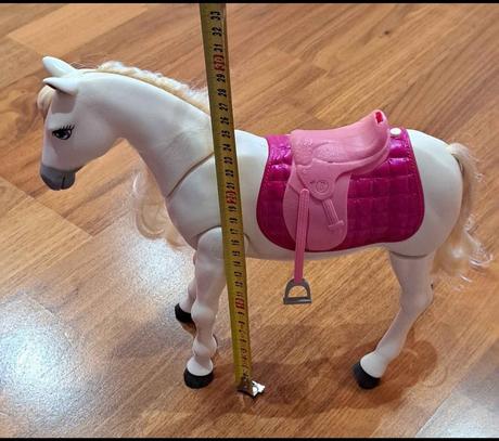 Barbie interaktívny kôň, 