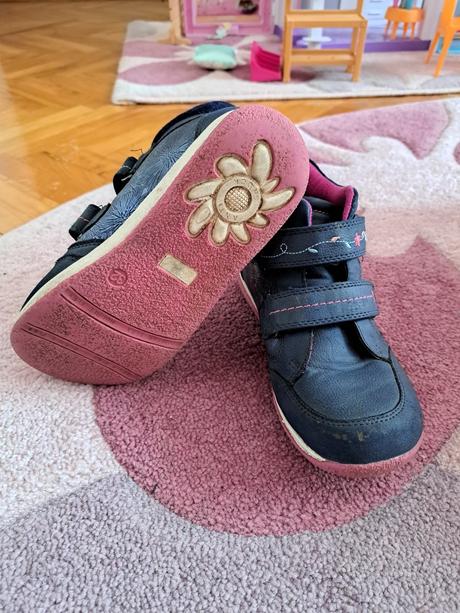 Dievčenské prechodné topánky, baťa,32