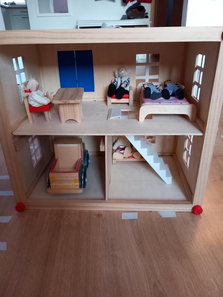 Domček pre bábiky, 