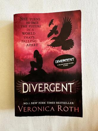 Divergencia/ divergent - veronica roth eng,