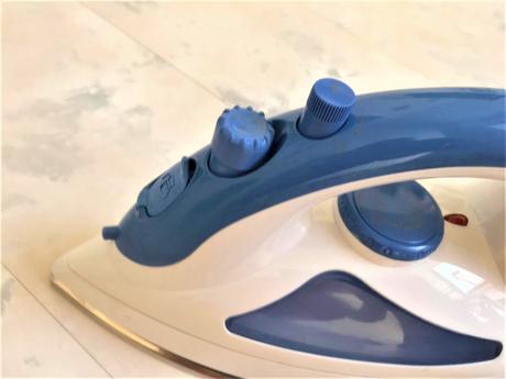 Naparovacia žehlička 2200 w,