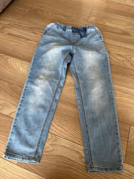 Dzinsy pomp de lux, 152