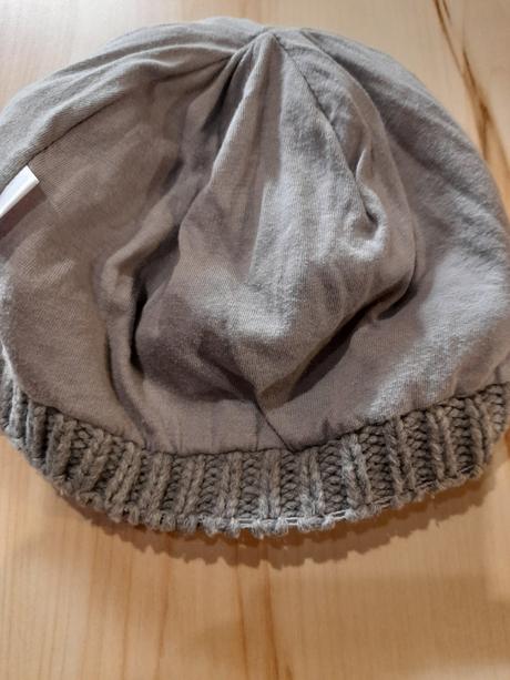 Dvojvrstvová pletená čiapka, 110