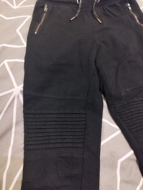 Čierne tepláky veľ. 152, pepco,152