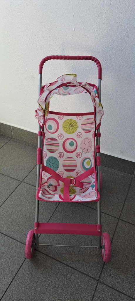 Kočík pre bábiky, 