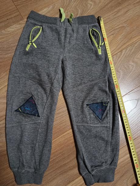 Tepláky 122, dopodopo,122