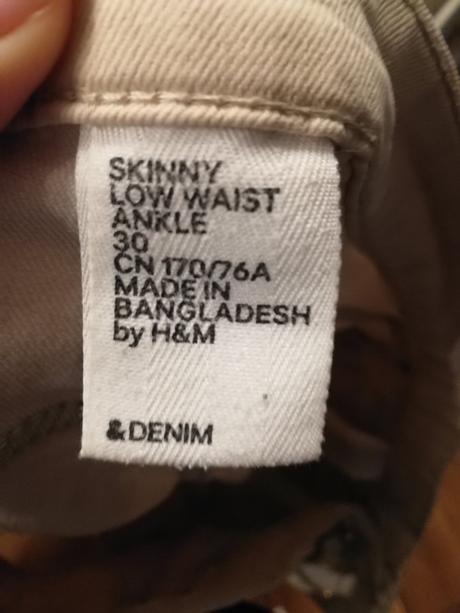 Rifle so zlatymi cvokmi, h&m,30