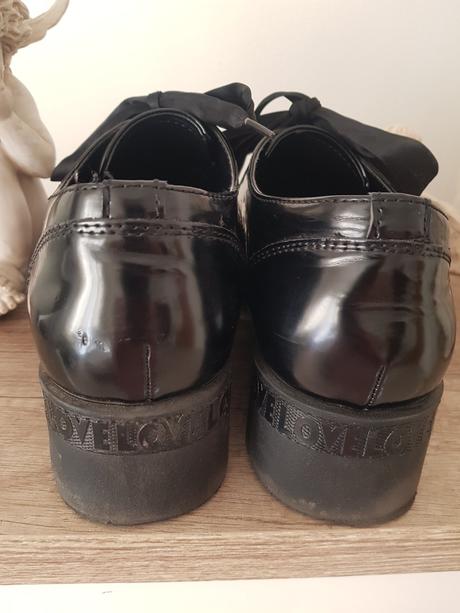 Damske  cierne poltopanky na snurovanie, 40