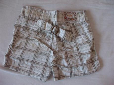 Dvoje kraťasy, c&a,140
