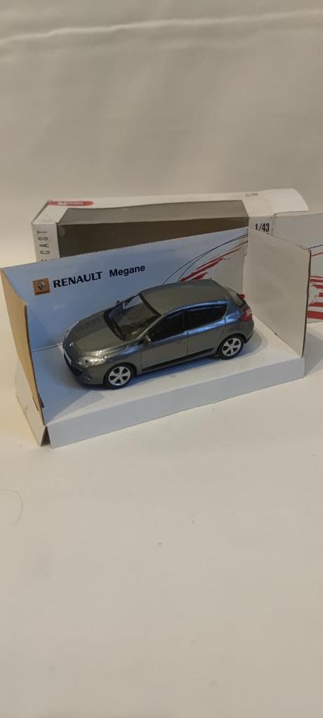 Model auta renault megane, 