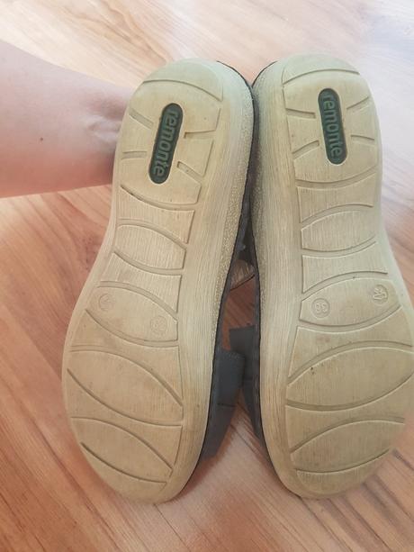 Sandálky/sandále zn. remove, rieker,38