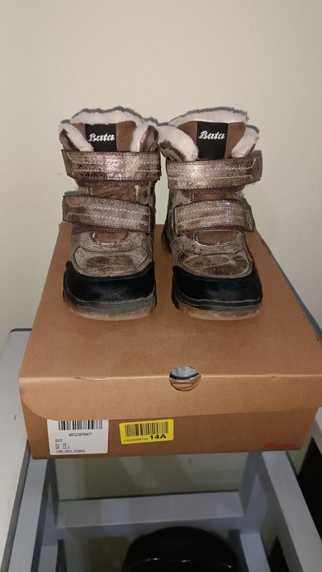 Zimne topanky, baťa,30