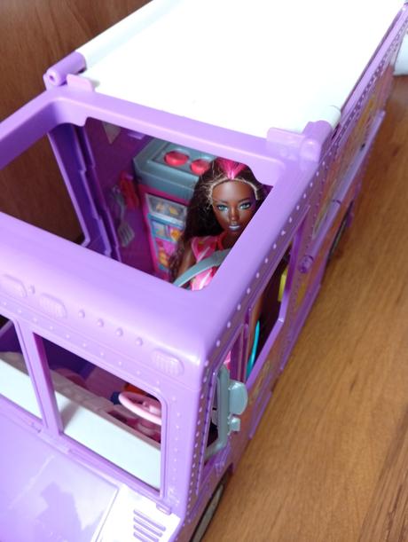 Barbie karavan a zvieraci salon, 