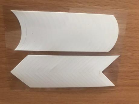 Prúžky na fr. manikuru, 