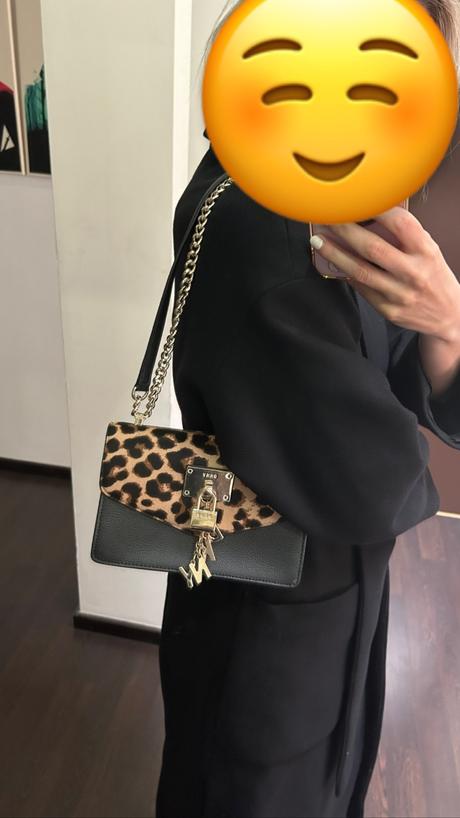 Zlava 50 percent - nova kozena kabelka dkny, dkny