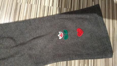 Predam detské tepláčiky, 110