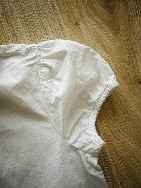 Nádherné vyšívané šaty značky japna girls, 140