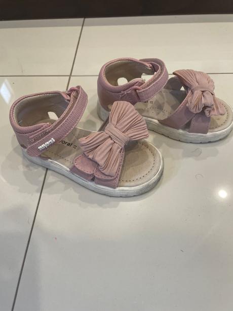 Sandálky mayoral č. 22, mayoral,22