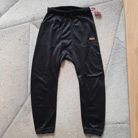 Chlapčenské tepláky, 152