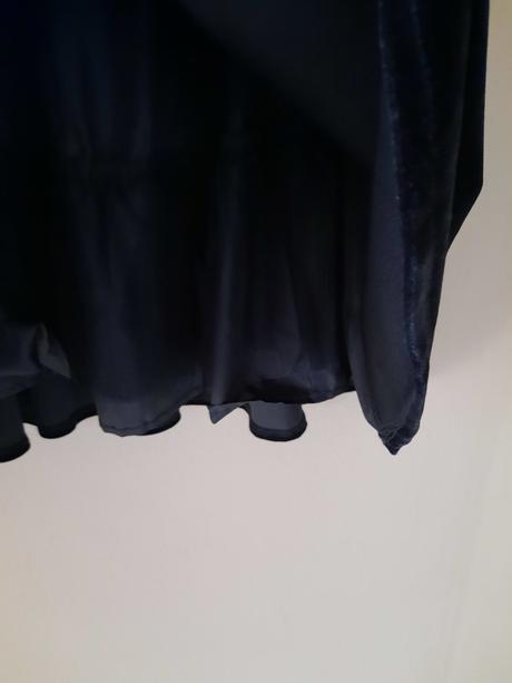 Zamatové šaty so spodničkou na 3-4 roky, tu,98