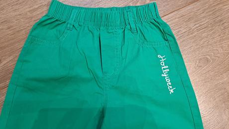 Zelené kraťasy/plavky, 110