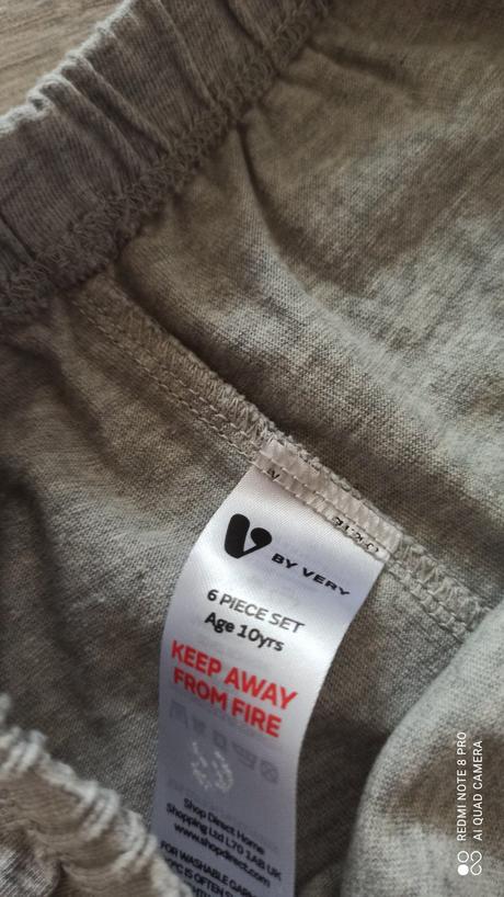 Kraťasy - nenosené 146, 146