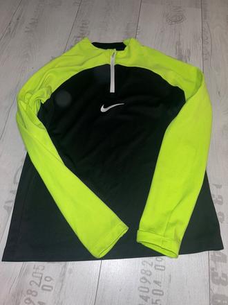 Futbalove oblecenie, nike,140