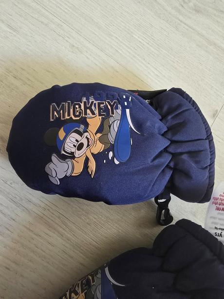 Rukavice č.86-92, disney,86