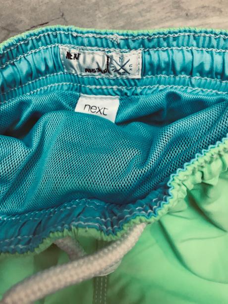 Plážové kraťasky, next,104