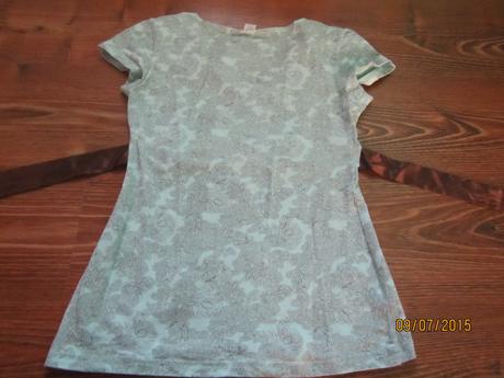 Romanticky top robi nadherny dekolt, s