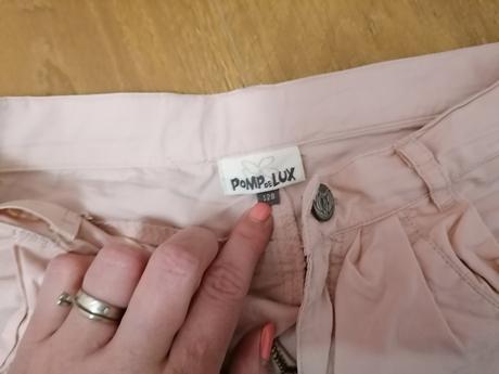 Kratasky, pompdelux,128