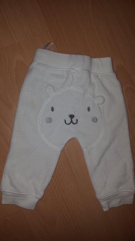 Pekné tepláčky 2 kusy 0-3 mes, hema,62