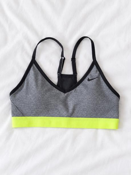 Nike športová podprsenka / top, nike,s