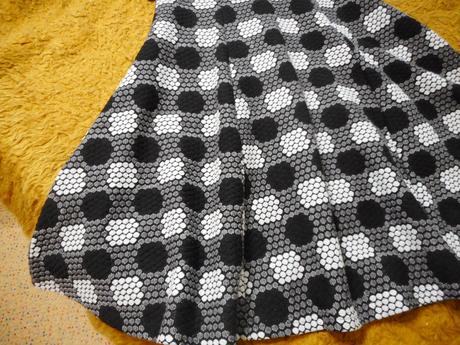 Dámske šaty na prechodné obdobie s, smash!,s