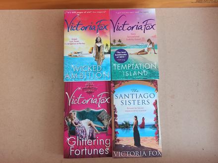 Victoria fox v anglictine  xs24, 