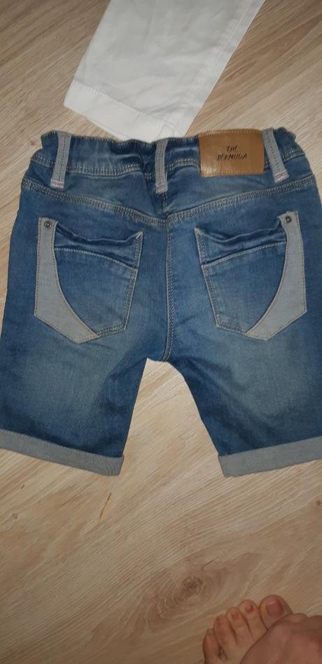 Kraťasy 4ks,predaj zvlášť, 104