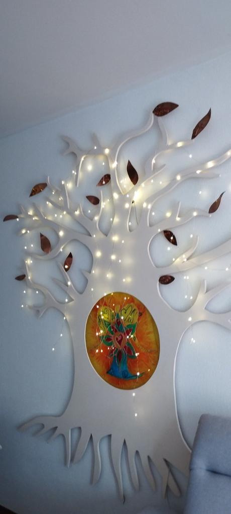 Nádherný strom na stenu, 