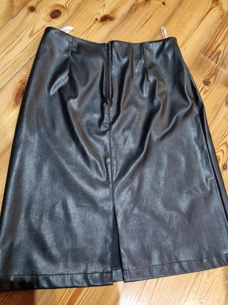 Kožená sukňa v top stave veľkosť m-l, l