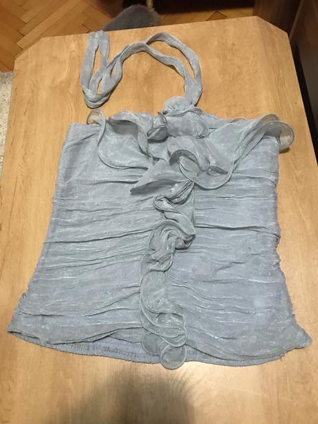 Elegantný top,