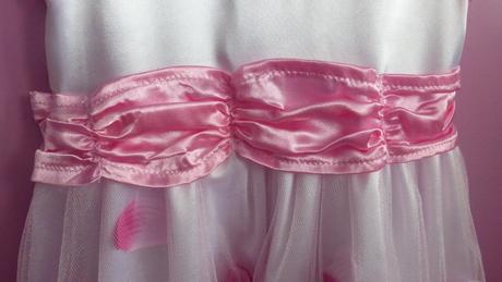 Šaty pre parádnicu, 86